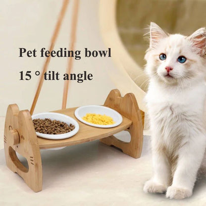 Ceramic pet bowls detail – smooth non-porous surface, dishwasher safe